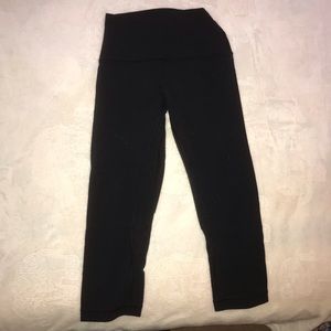 Black lululemon align cropped leggings